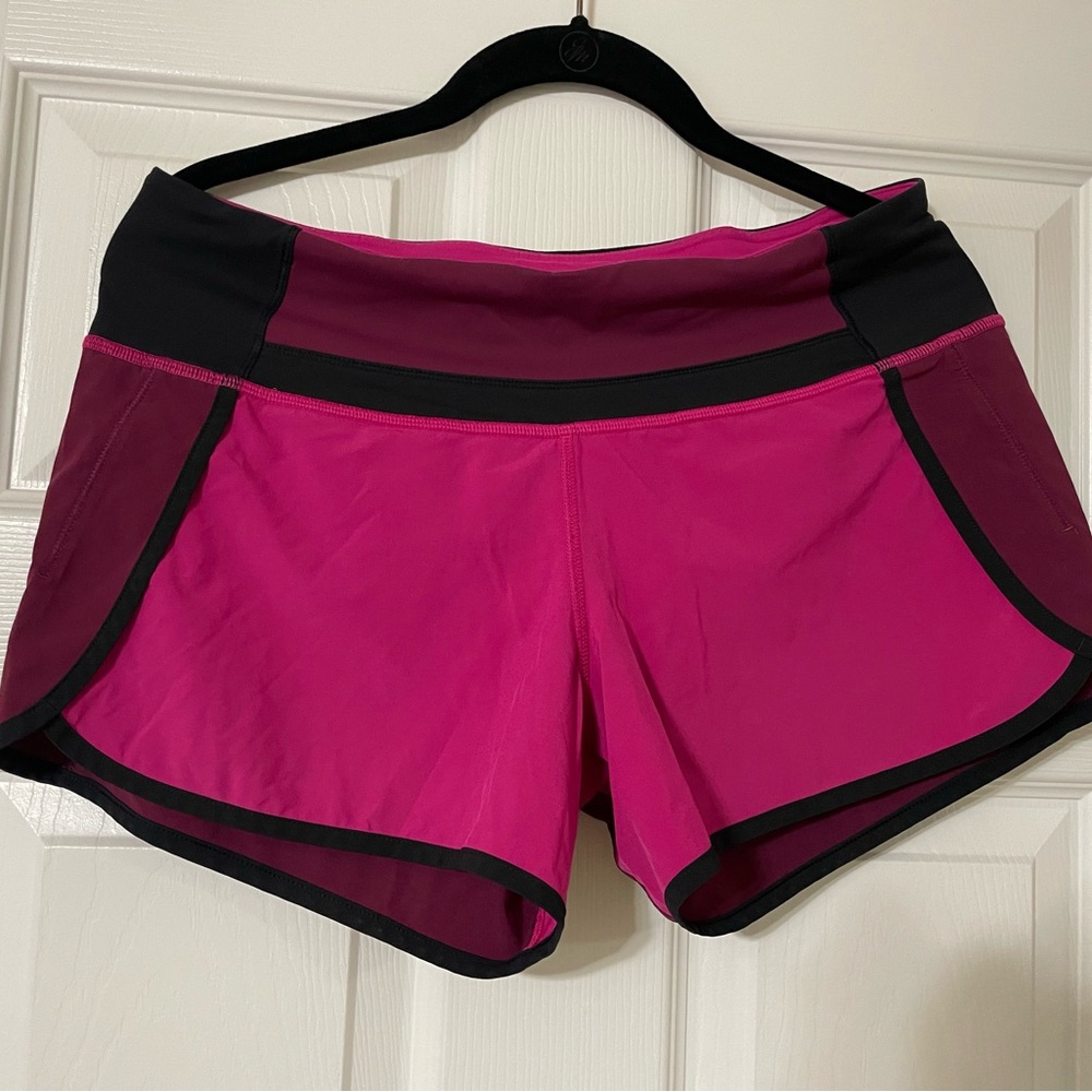 Lululemon shorts size 6